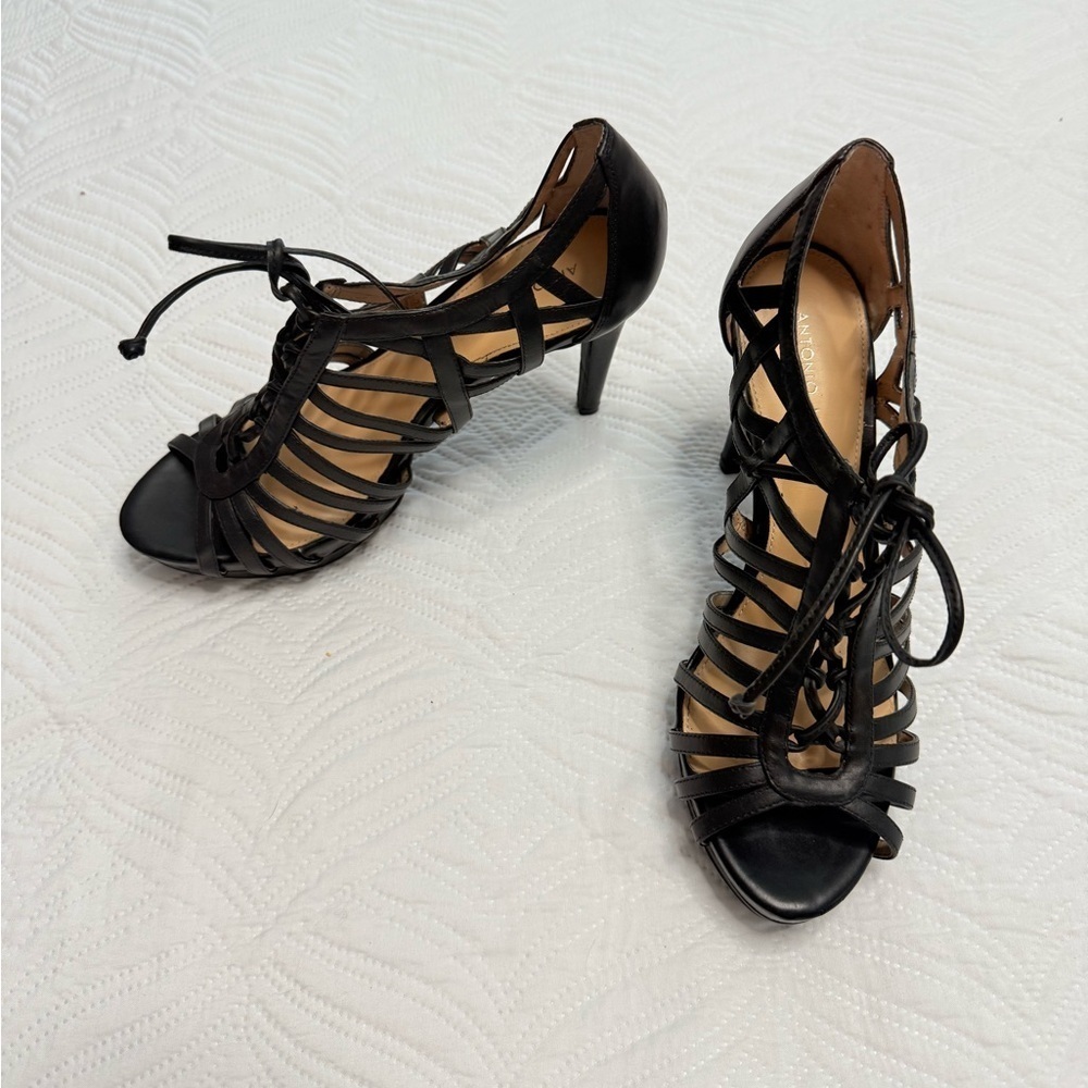 Antonio Melani Women’s Black Leather Caged Lace Up Platform Heels. Size 9.5